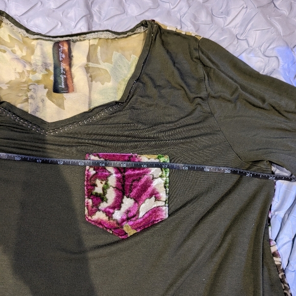 Aratta Army Green mixed media long sleeve top - M - Picture 3 of 6